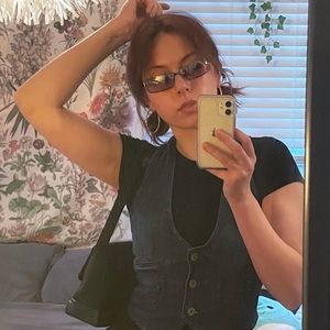 Meet your Posher, Sasha